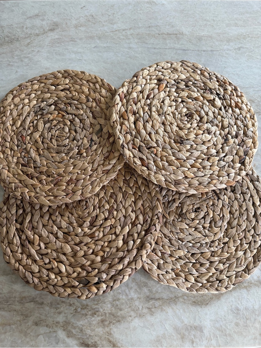Natural Braided Seagrass Round Placemat Set - Neutral Brown